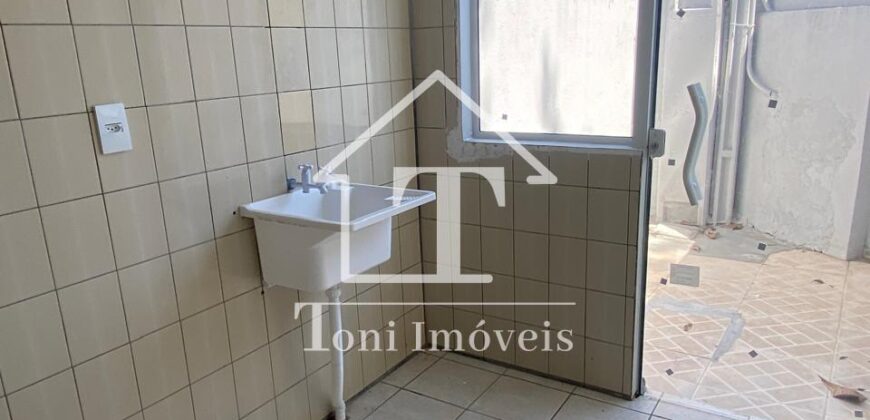 SOBRADO á Venda entre 3e 4 Avenida no centro de Balneário  Camboriú