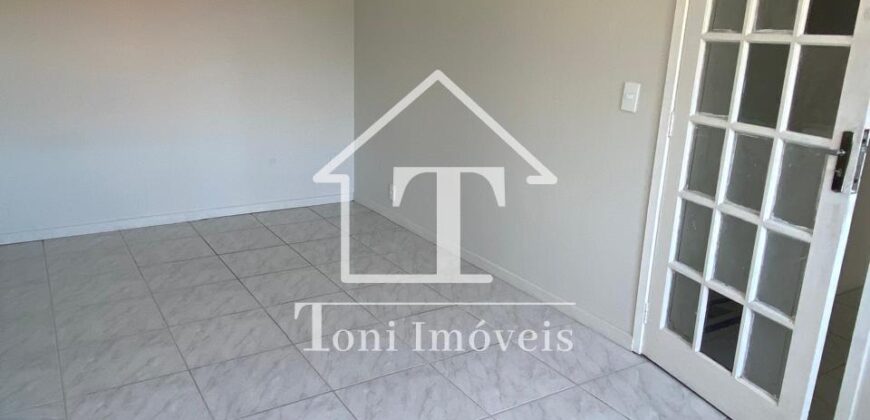 SOBRADO á Venda entre 3e 4 Avenida no centro de Balneário  Camboriú