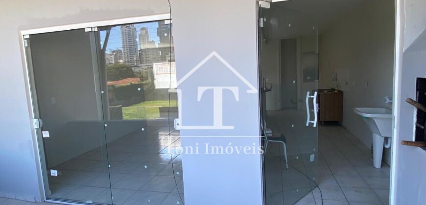 SOBRADO á Venda entre 3e 4 Avenida no centro de Balneário  Camboriú