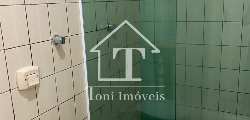 SOBRADO á Venda entre 3e 4 Avenida no centro de Balneário  Camboriú